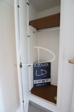 Armoire encastrée entrée.JPG